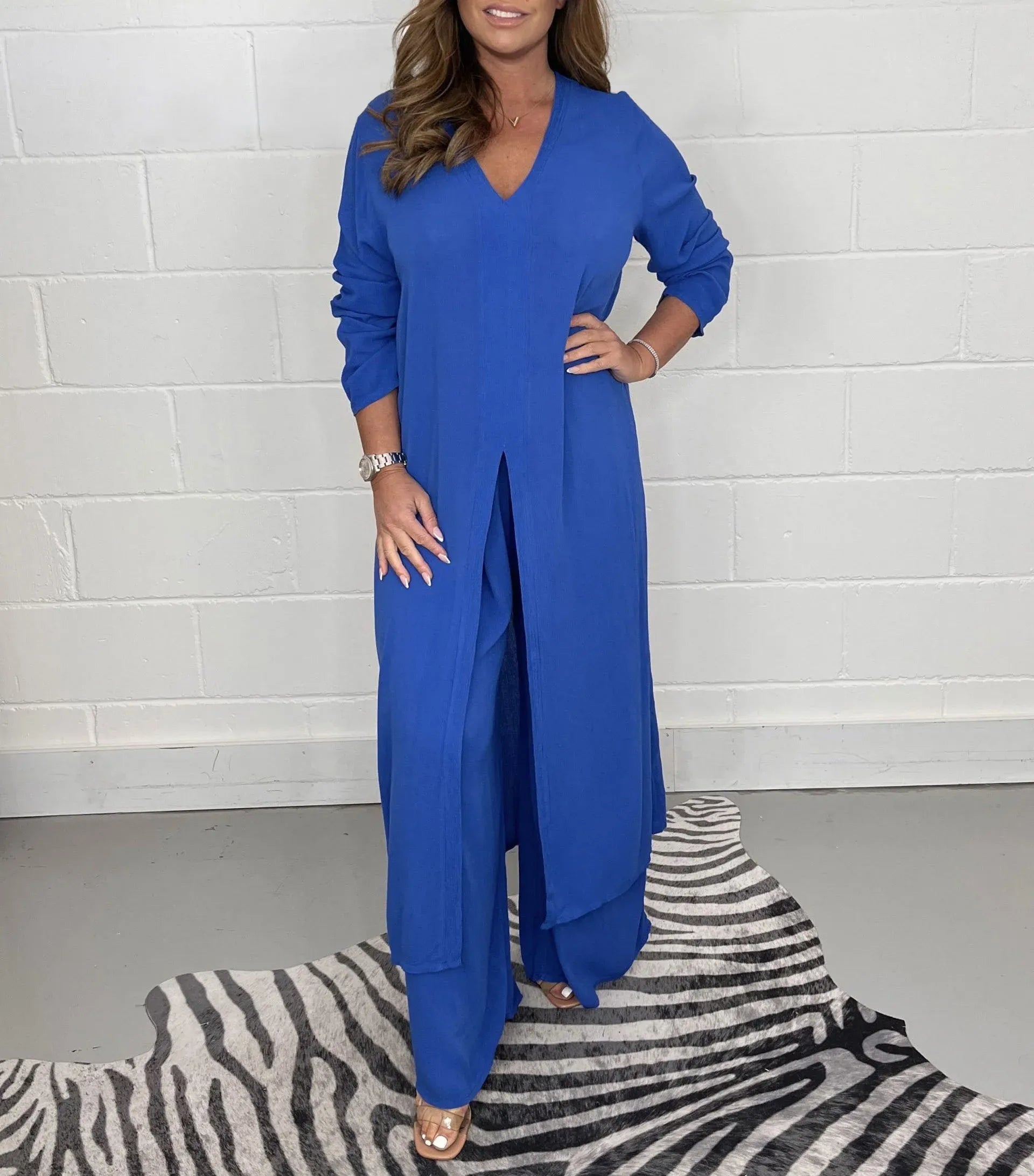Women's Wide-Leg Two-Piece Set - Flowy Blouse & Trousers - Blue
